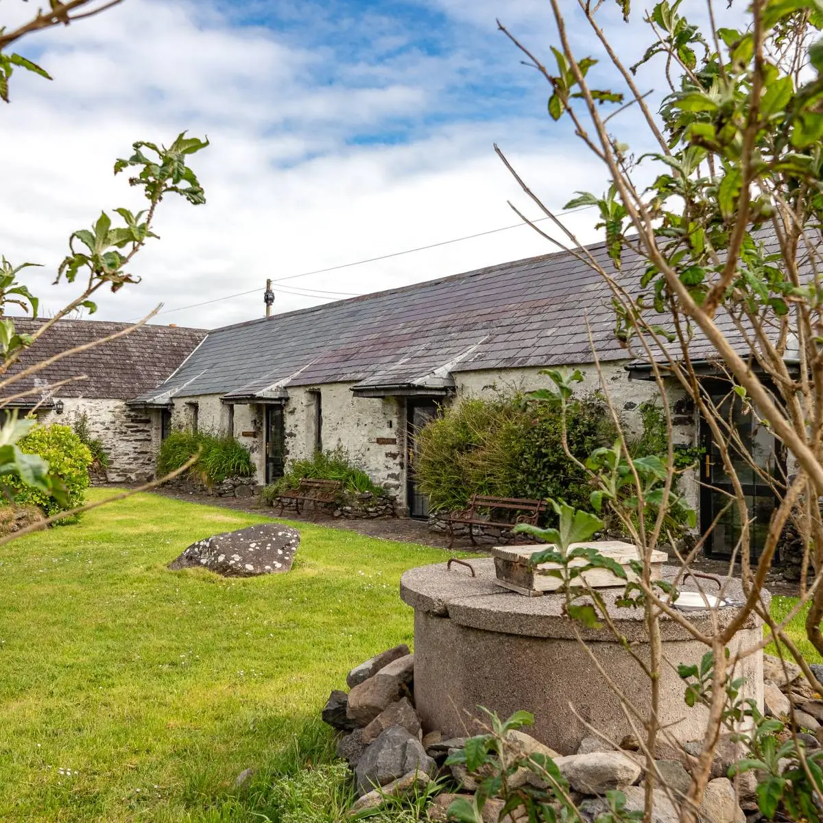 Ventry Farm Cottages, Parlour Cottage. Dingle Peninsula, Ventry Beach, Co. Kerry, Ireland.